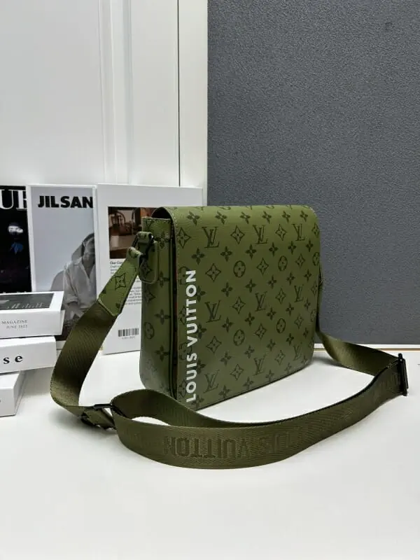 louis vuitton aaa homme mini sac a main s_11b26232